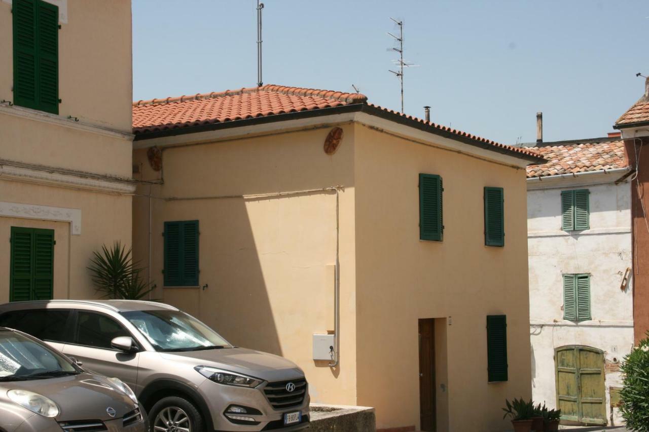 דירות מונטמרצ'יאנו Borgo Antico מראה חיצוני תמונה